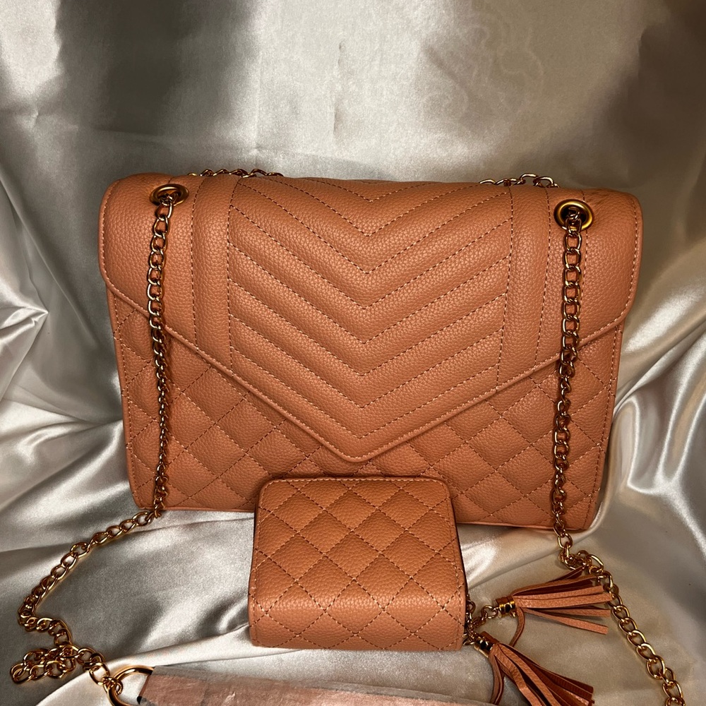 Elegant Tan Quilted Women's Bag Set